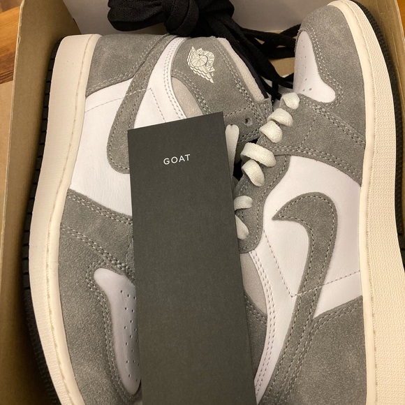 NWT Air Jordan 1 retro high OG  in "Washed Black" kids sneaker - Picture 11 of 15